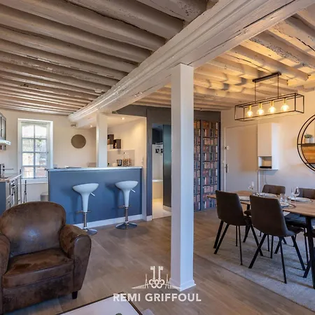 Apartment The Lighthouse Charming & Center 2-4 Pers