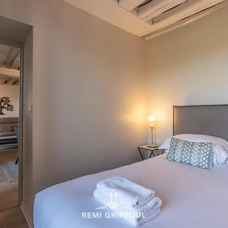 The Lighthouse Charming & Center 2-4 Pers Apartment